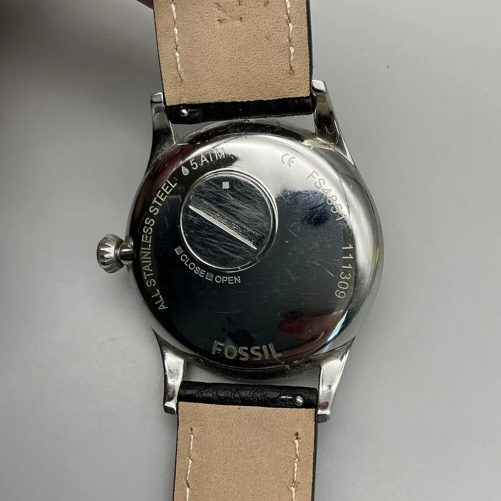 Fossil Mens Watch 42mm Silver Tone Black Leather Small Seconds New Battery